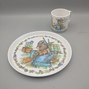 Vintage Oneida Peter Rabbit from Beatrix Potter 2-piece Melamine Dinnerware Set